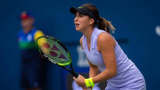 内外表现得 内外表现得